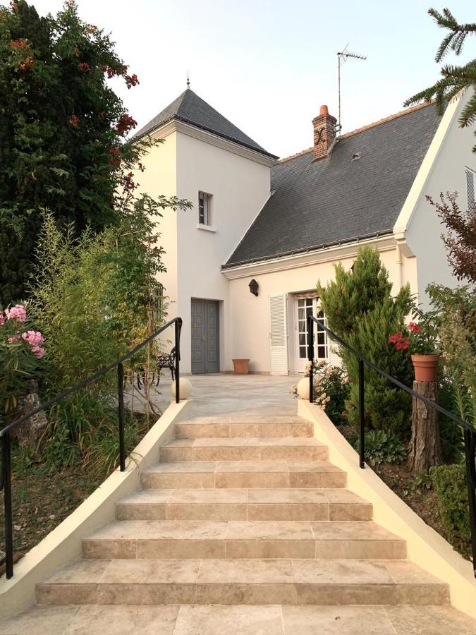 La Tour De Saint Cyr Bed & Breakfast Exterior foto
